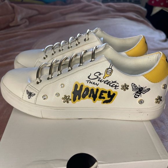 ALDO “SWEETHONEY” WOMEN SNEAKERS White 6.5 - Picture 1 of 5